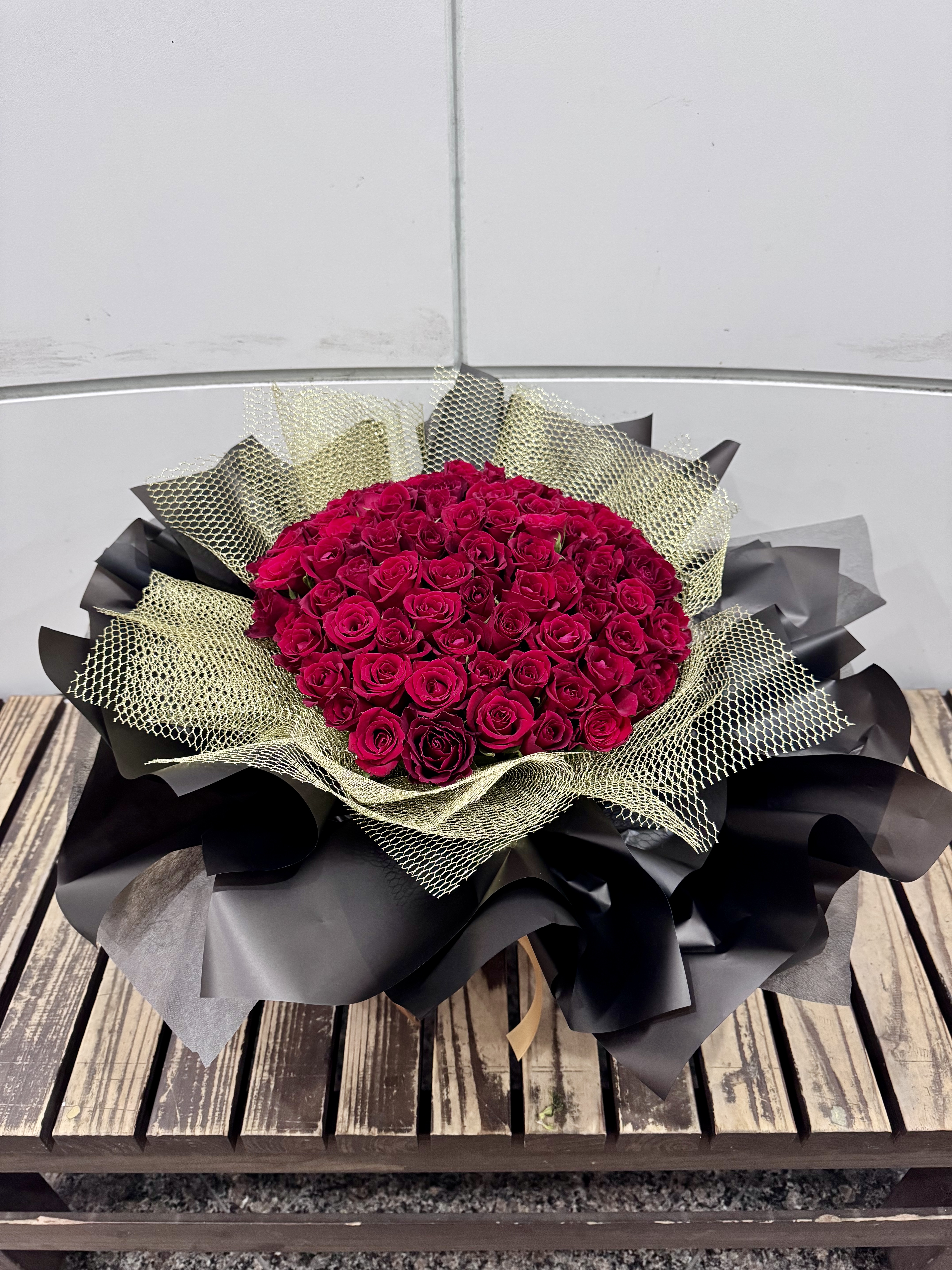 【12月限定価格】ローズアレンジ１００本